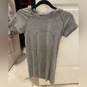 Lululemon swiftly tech T-shirt Gray